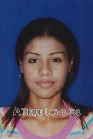 68105 - Arlina Alter: 24 - Kolumbien