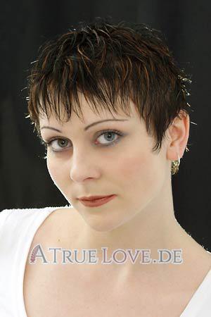 69253 - Olga Alter: 27 - Ukraine