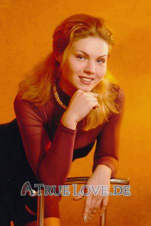 76112 - Renata Alter: 28 - Russland