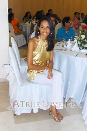 97100 - Maricela Alter: 31 - Kolumbien